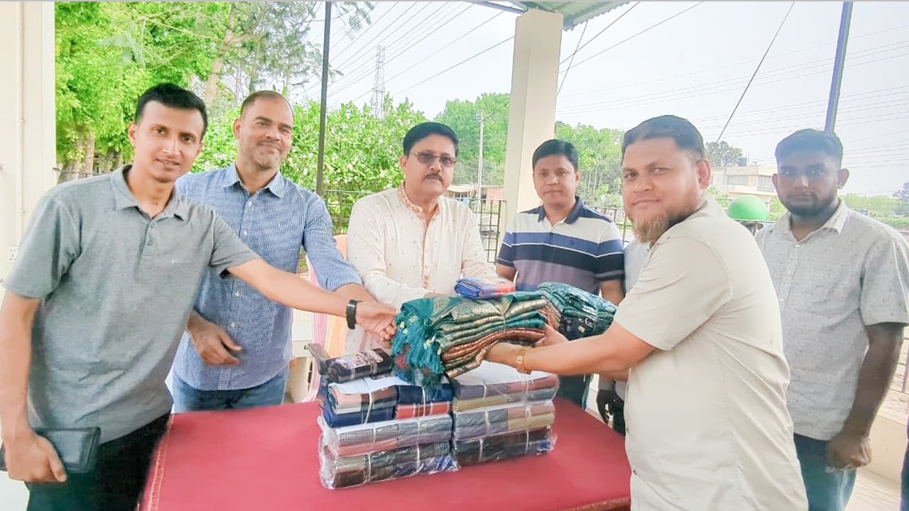 কারাবন্দিদের ঈদ উপহার দিলেন মাগুরার এমপি মনোয়ার